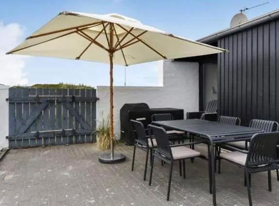 Semesterbostad Architectural Summer House Gem By The North Sea